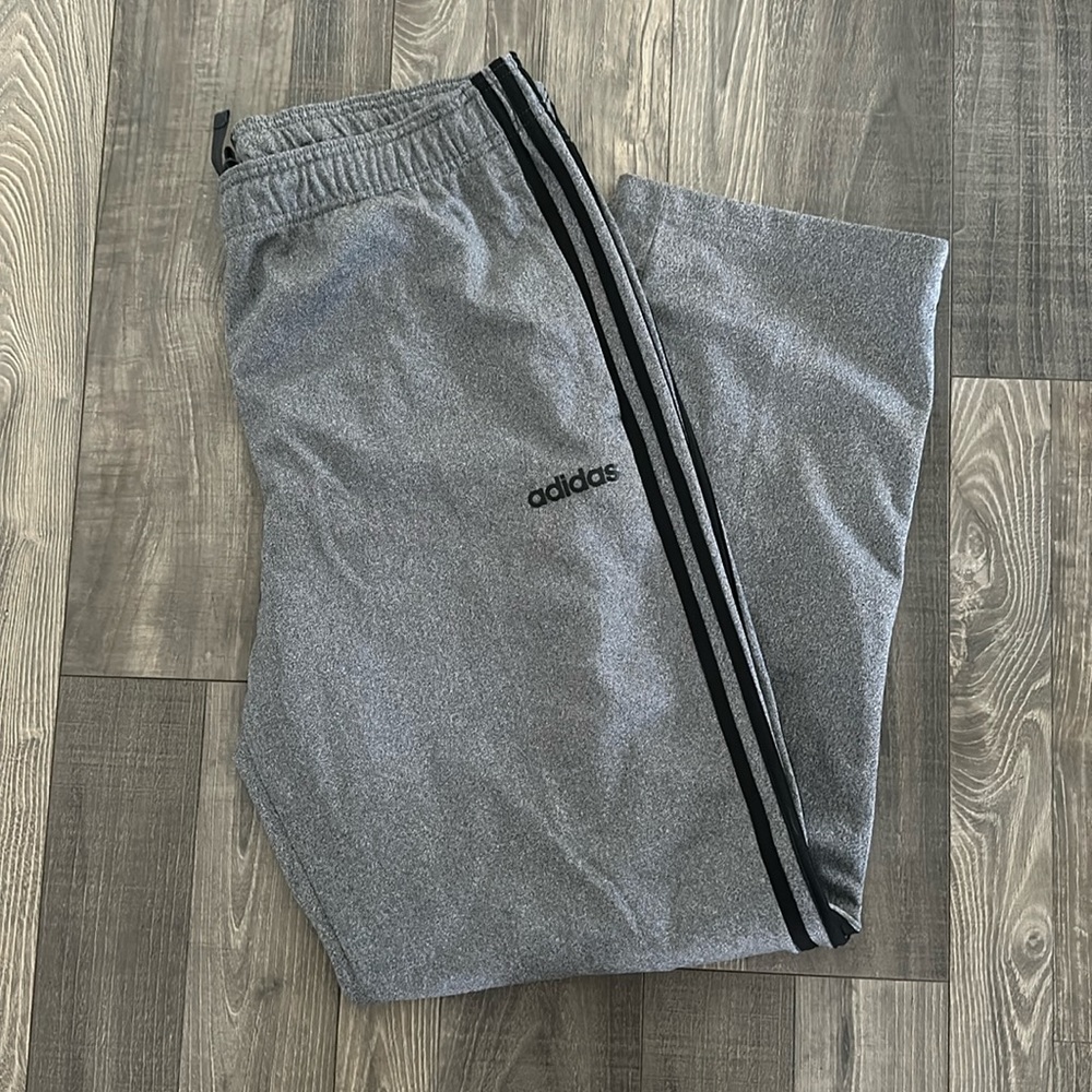 Xl Adidas, gray sweatpants
